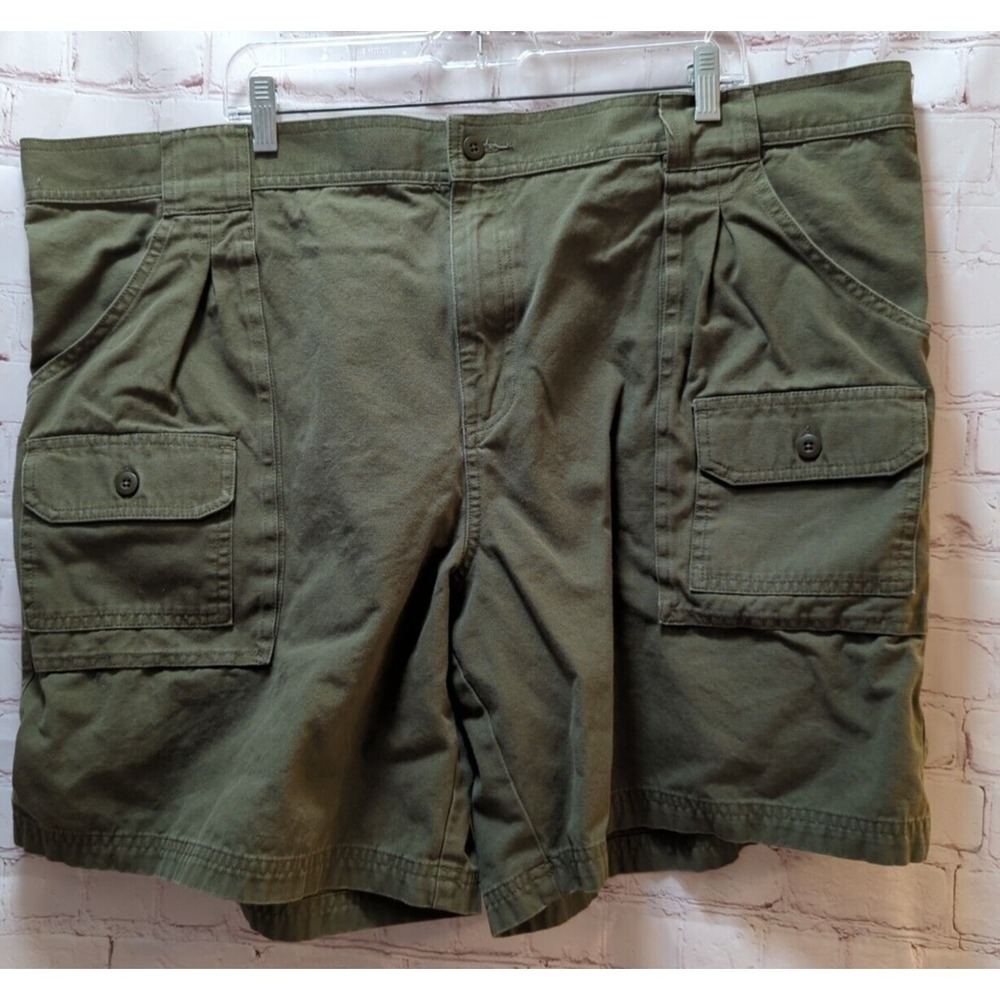 Cabela's green mens shorts 46 47 green cotton cargo pockets pleated camp 8inseam